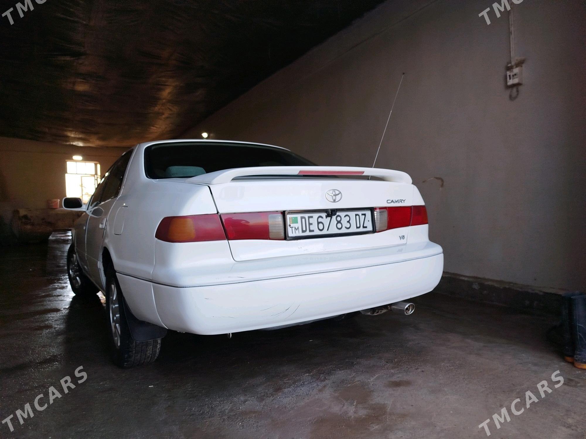 Toyota Camry 2001 - 160 000 TMT - Türkmenbaşy etr. - img 1