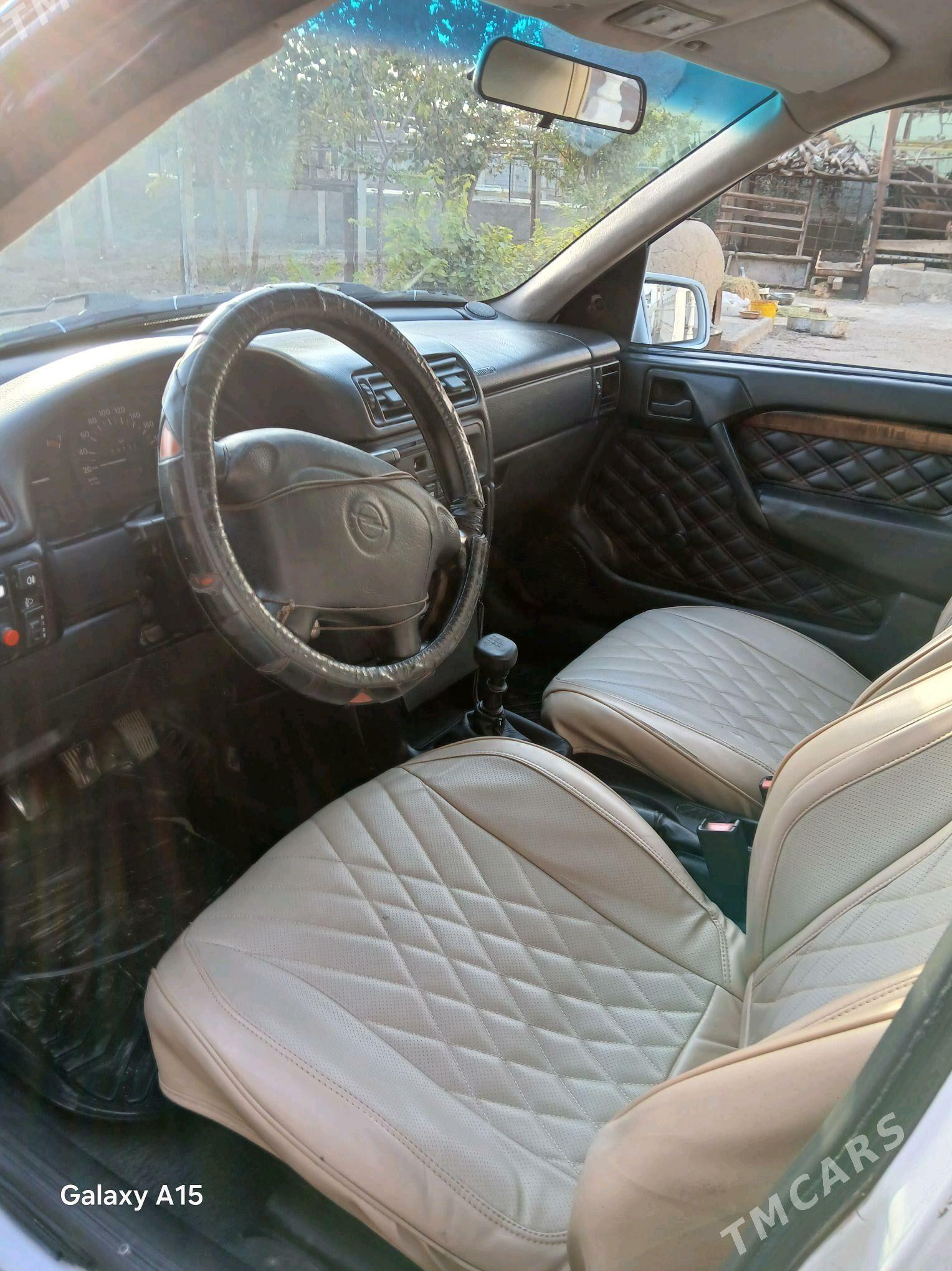 Opel Vectra 1994 - 40 000 TMT - Ашхабад - img 1