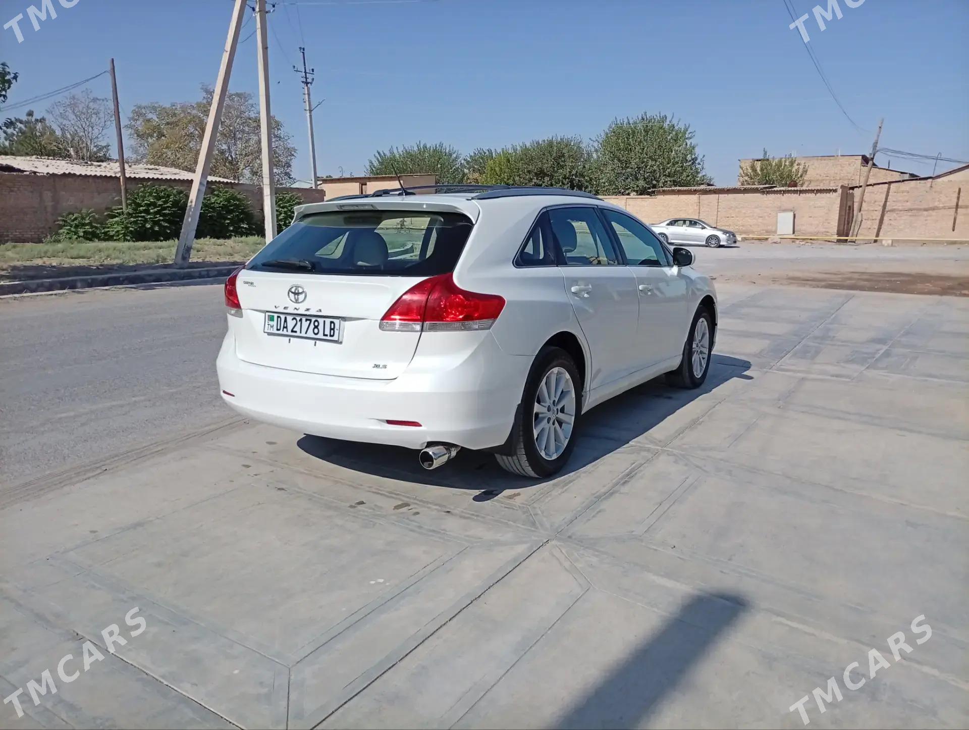 Toyota Venza 2009 - 195 000 TMT - Керки - img 5