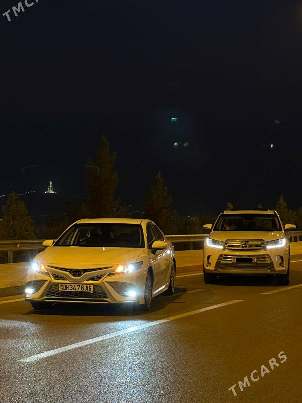 Toyota Camry 2021 - 332 000 TMT - Aşgabat - img 5