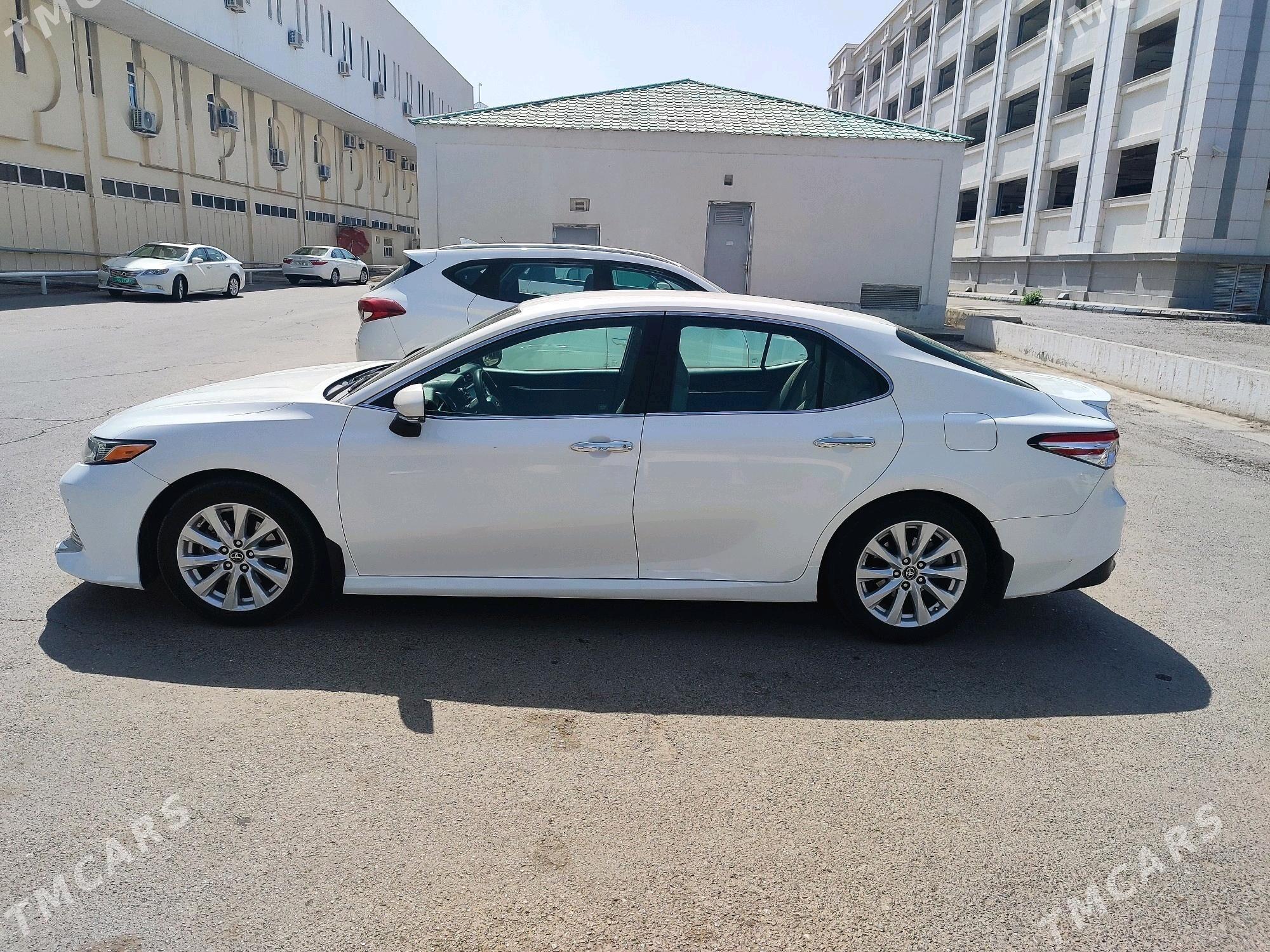 Toyota Camry 2018 - 285 000 TMT - Aşgabat - img 3