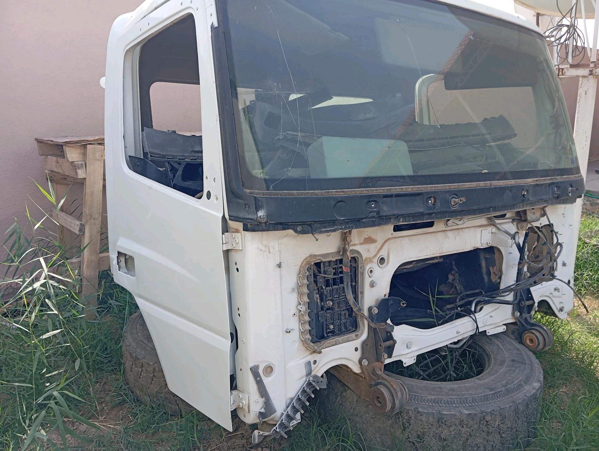 Kabina Mercedes Axor 110 000 TMT - Ruhabat (90-njy razýezd) - img 3