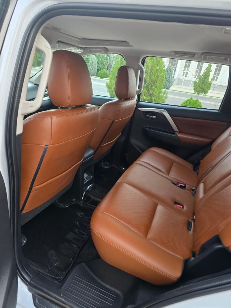 Mitsubishi Pajero 2020 - 440 000 TMT - ул. Подвойского (Битарап Туркменистан шаёлы) - img 6