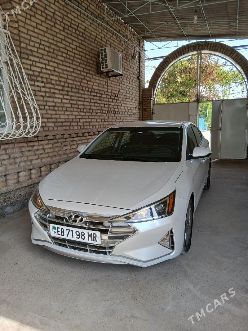 Hyundai Elantra 2019 - 210 000 TMT - Мары - img 3