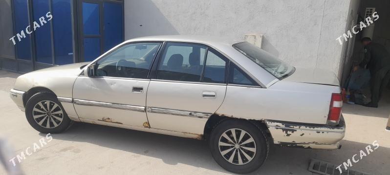 Opel Astra 1990 - 25 000 TMT - Теджен - img 3
