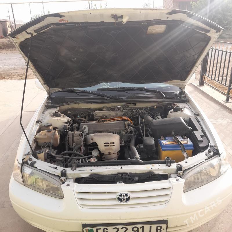 Toyota Camry 1998 - 148 000 TMT - Саят - img 3