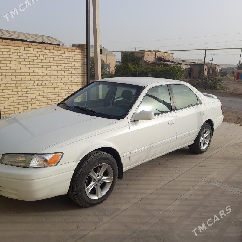 Toyota Camry 1998 - 148 000 TMT - Саят - img 6