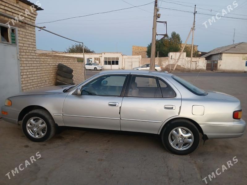 Toyota Camry 1994 - 90 000 TMT - Кёнеургенч - img 3