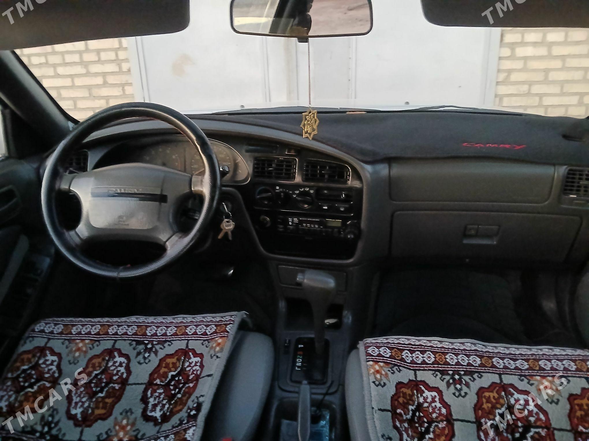 Toyota Camry 1994 - 90 000 TMT - Кёнеургенч - img 6