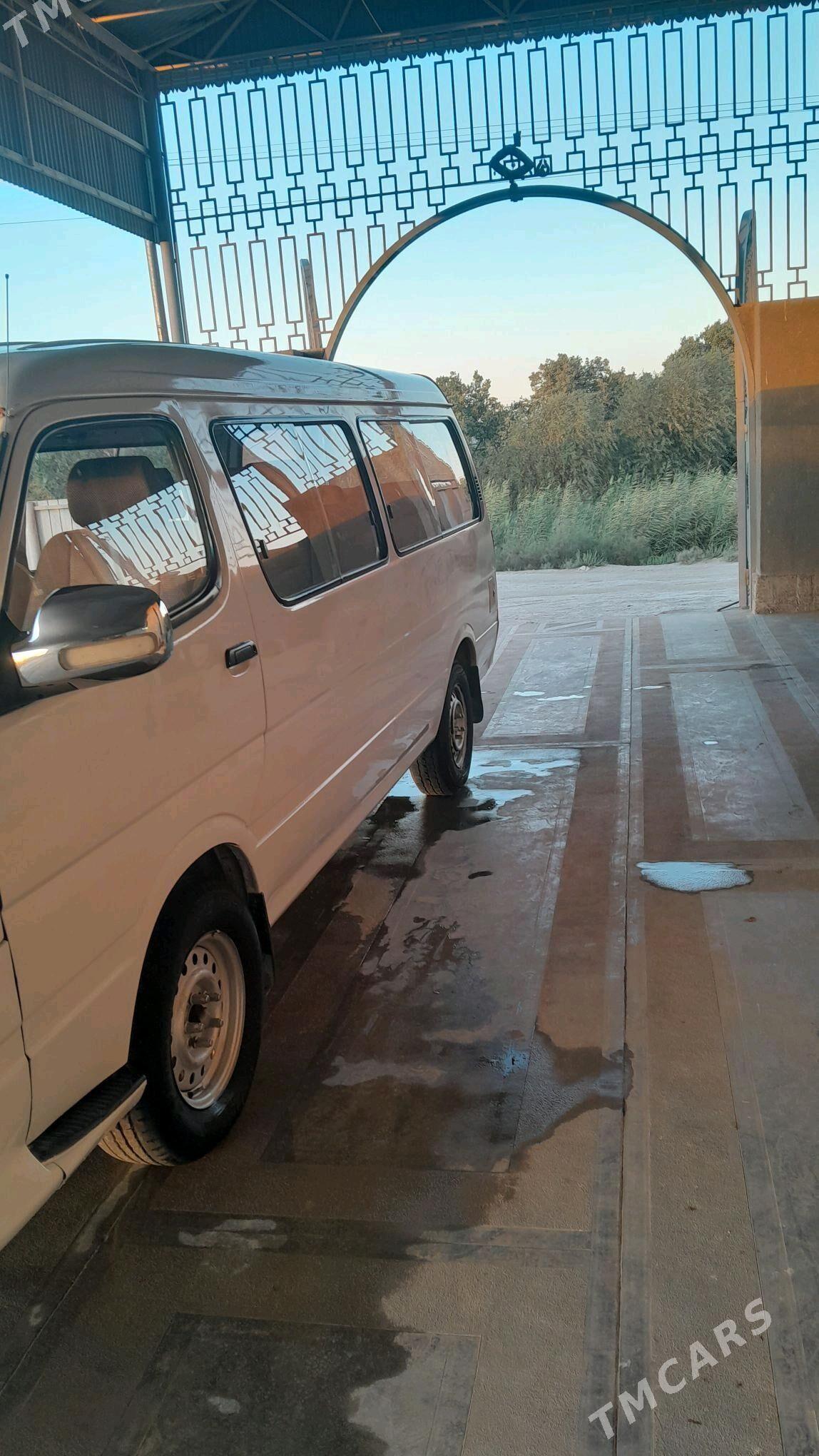 Toyota Hiace 2013 - 140 000 TMT - Векильбазар - img 4