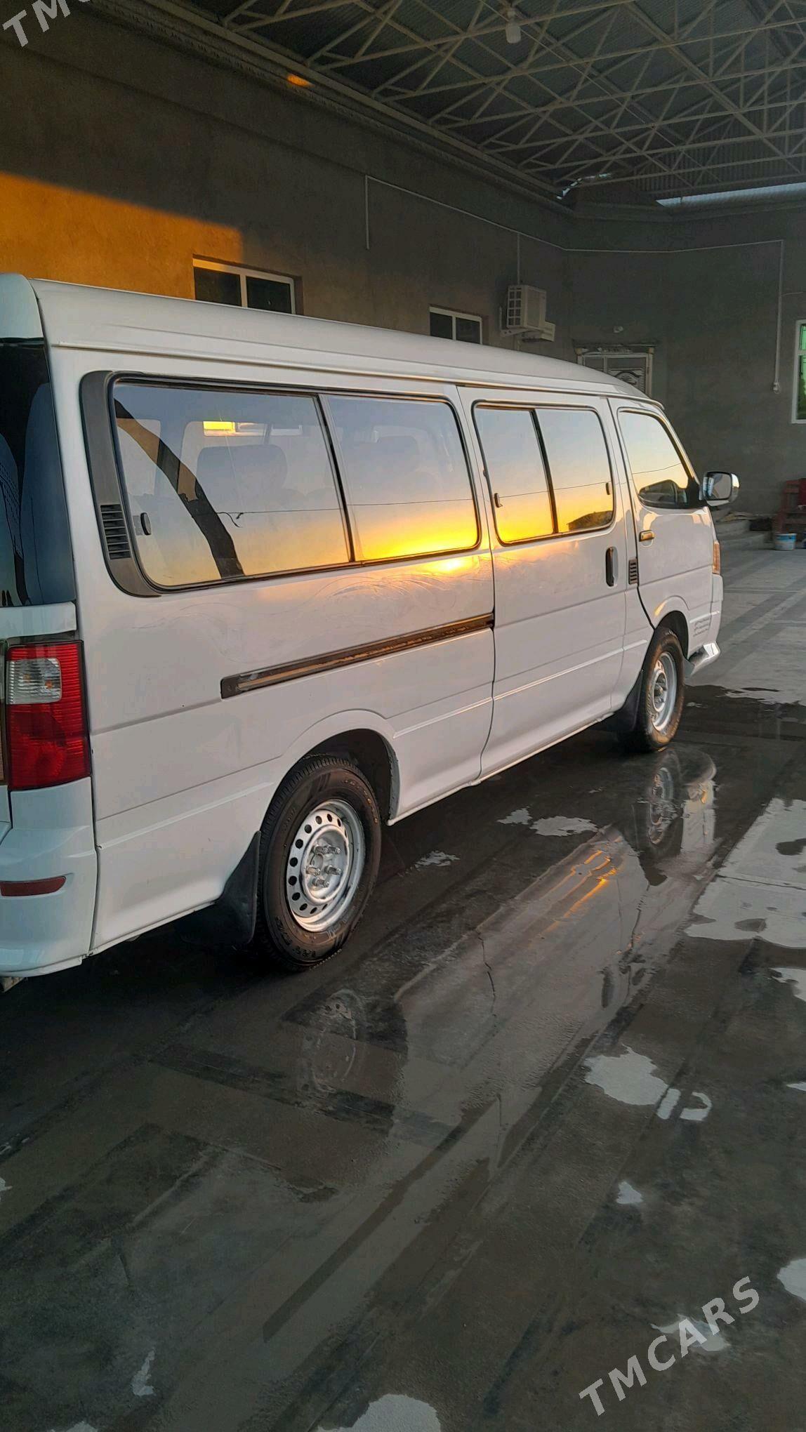 Toyota Hiace 2013 - 140 000 TMT - Векильбазар - img 7