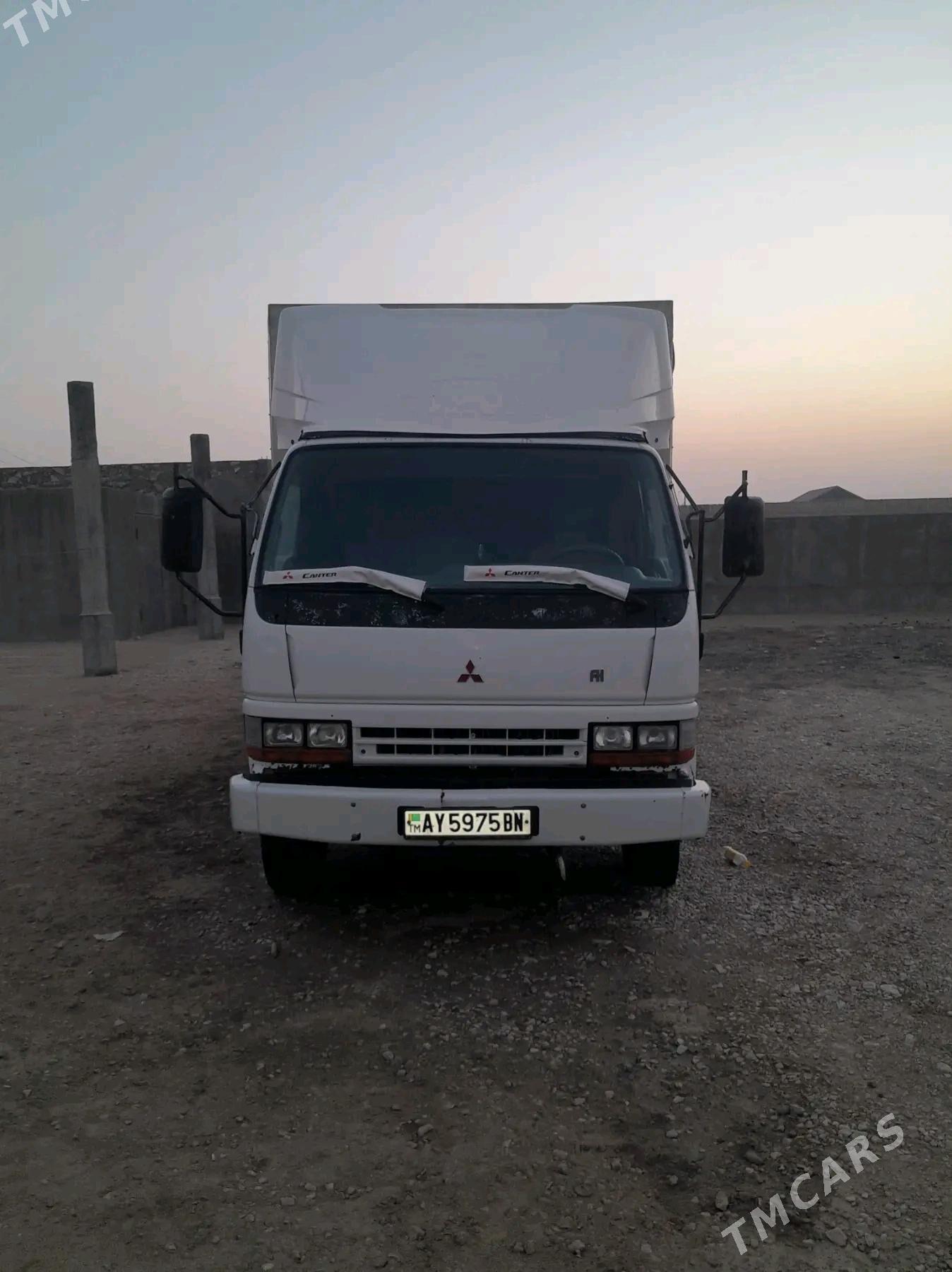 Mitsubishi Canter 2003 - 320 000 TMT - Esenguly - img 4