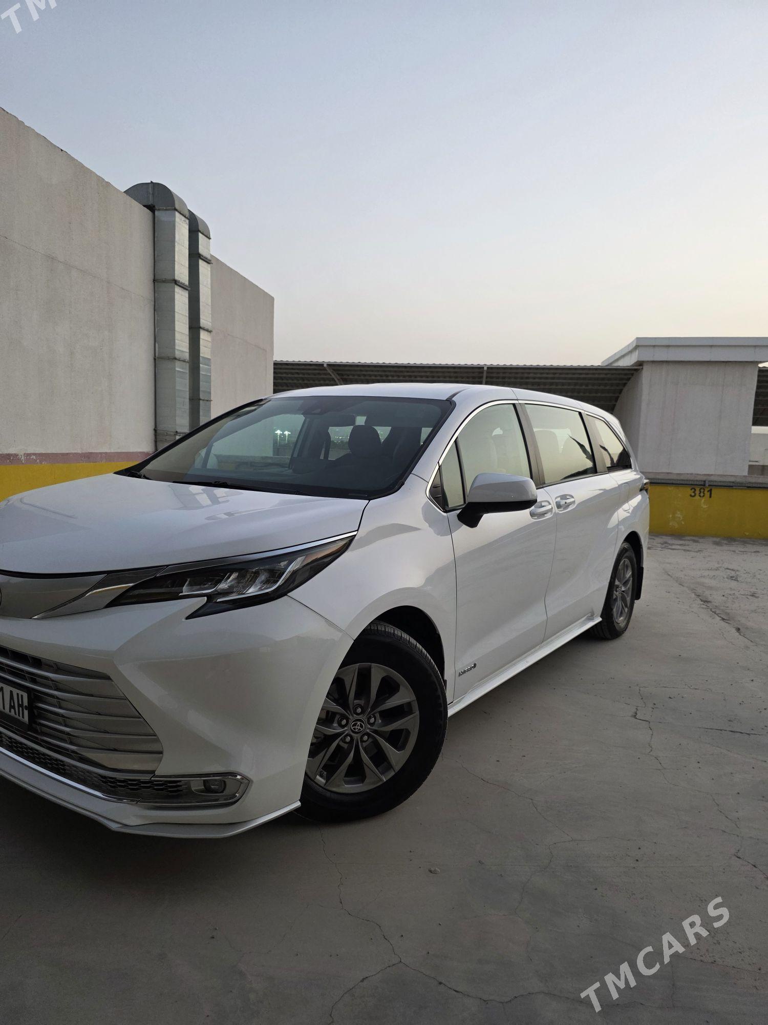 Toyota Sienna 2022 - 420 000 TMT - Arzuw - img 5