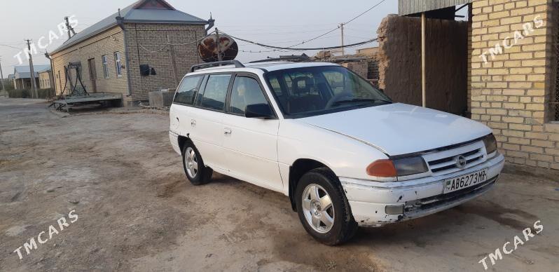 Opel Astra 1991 - 30 000 TMT - Байрамали - img 4