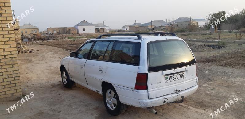 Opel Astra 1991 - 30 000 TMT - Байрамали - img 2