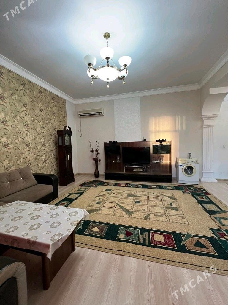 SAWETSKI ELITKA SOWETSKI - Aşgabat - img 1