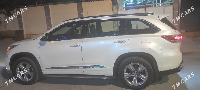 Toyota Highlander 2016 - 420 000 TMT - Багир - img 8