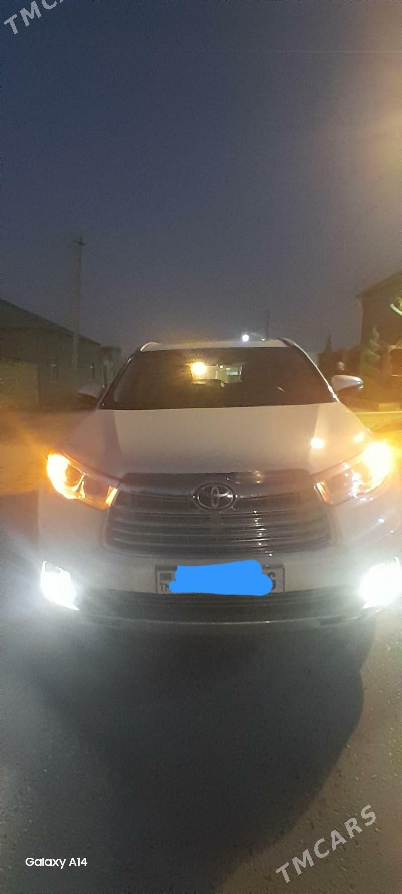 Toyota Highlander 2016 - 420 000 TMT - Багир - img 7