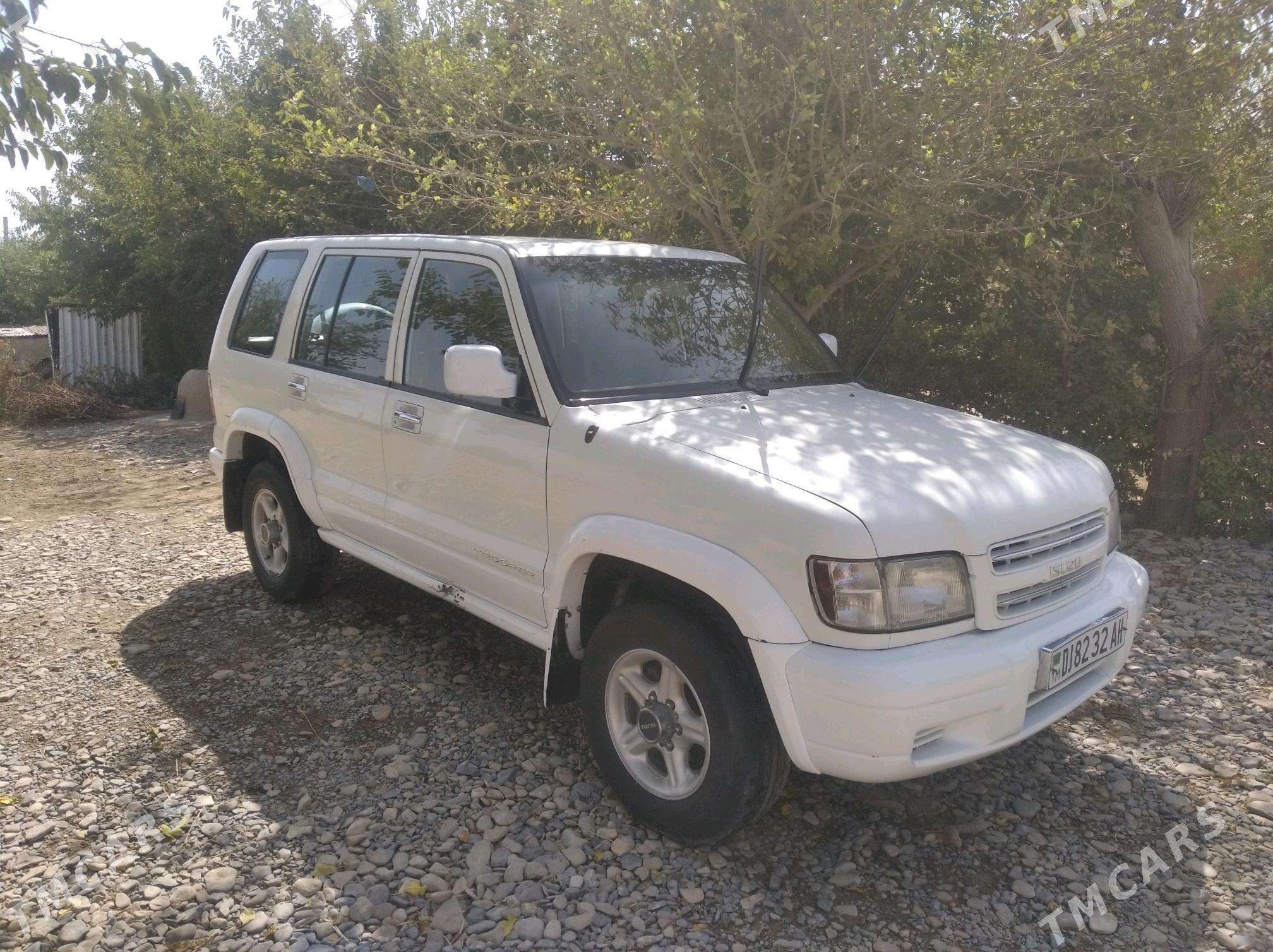 Isuzu Trooper 2000 - 80 000 TMT - Бабадайхан - img 1