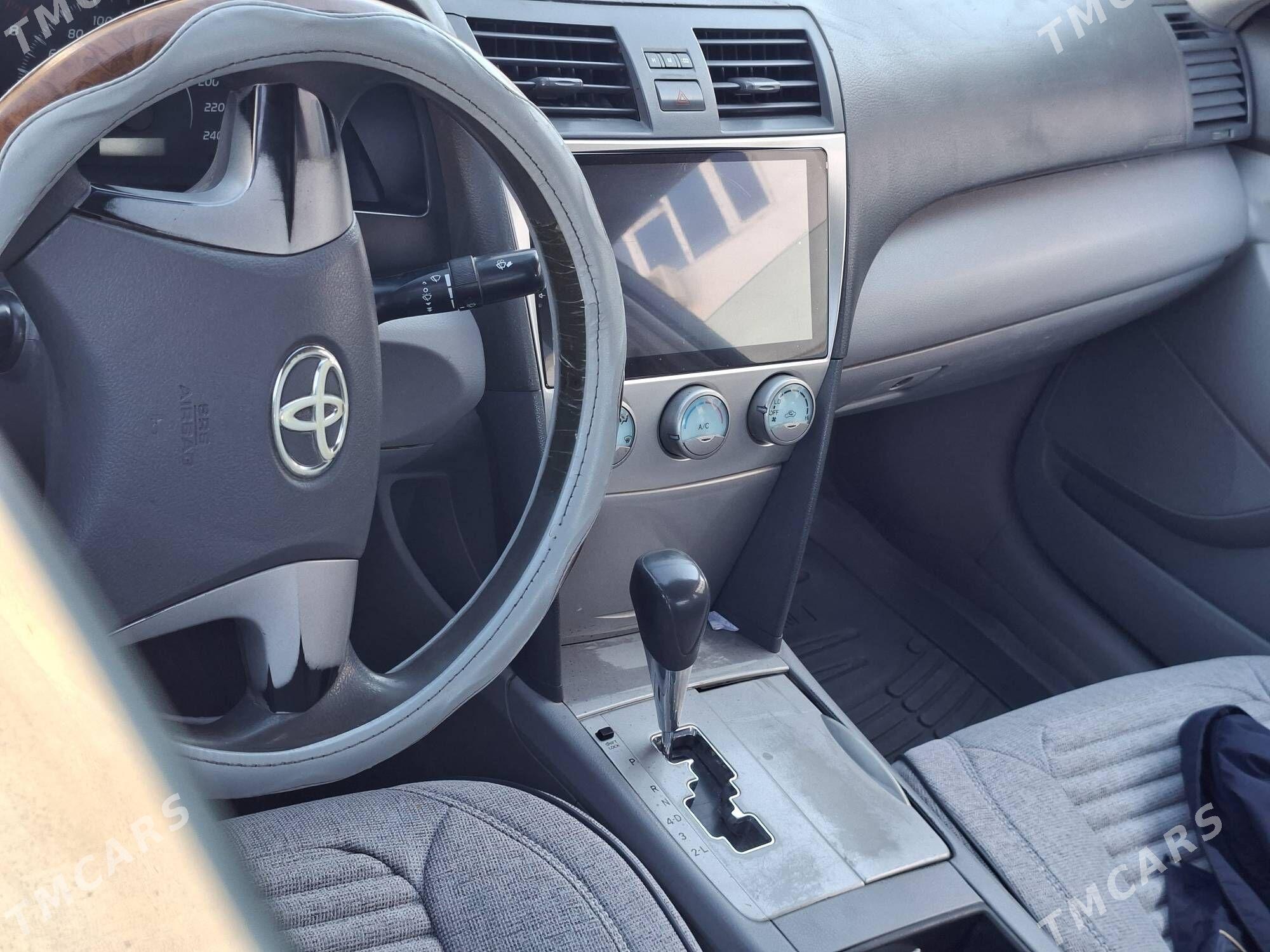 Toyota Camry 2010 - 150 000 TMT - Дашогуз - img 1