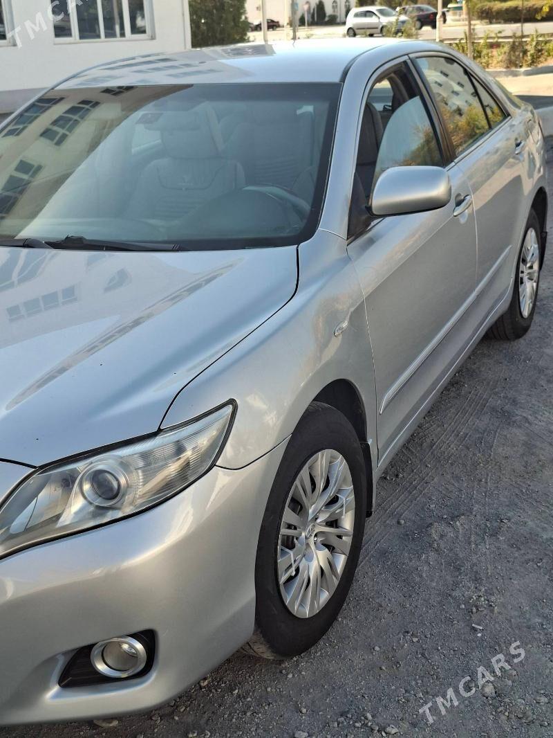 Toyota Camry 2010 - 150 000 TMT - Дашогуз - img 2