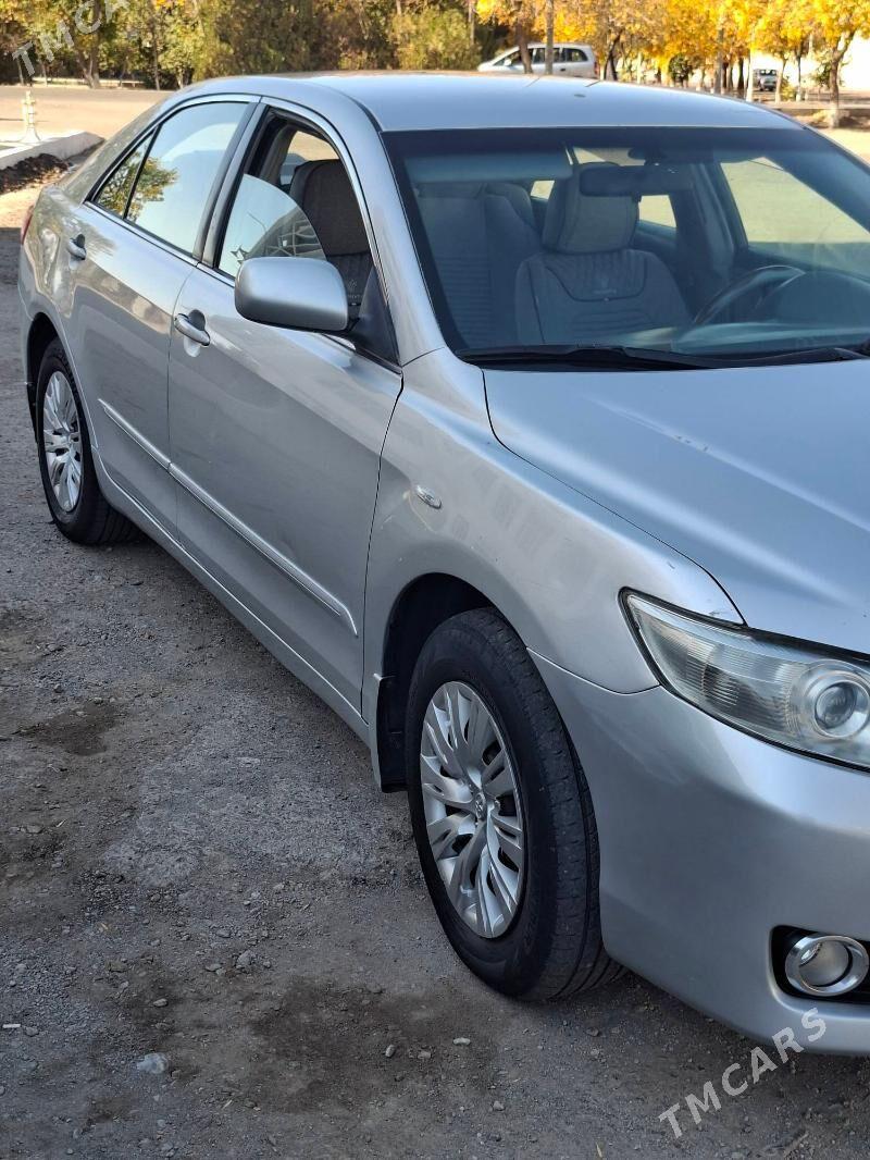 Toyota Camry 2010 - 150 000 TMT - Дашогуз - img 3