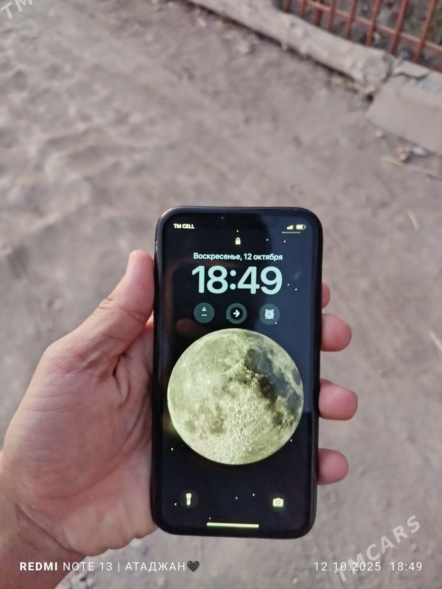 iphone xr - Gurbansoltan Eje - img 1