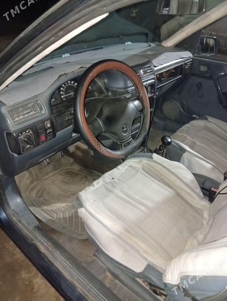 Opel Vectra 1991 - 40 000 TMT - Сакар - img 2