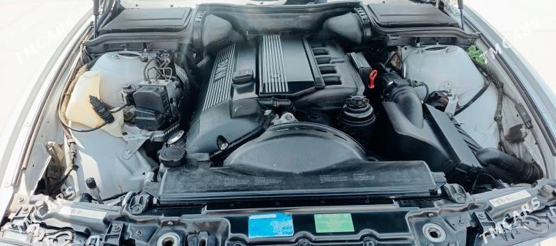BMW E39 2001 - 152 000 TMT - Балканабат - img 5
