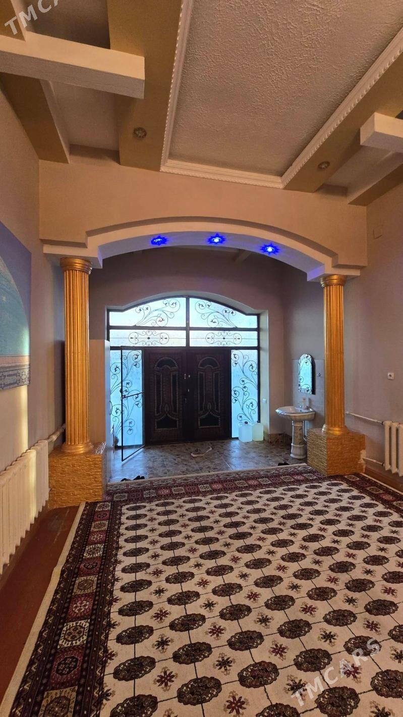 Орджаникидзе 9 соток 5комнат - Дашогуз - img 10