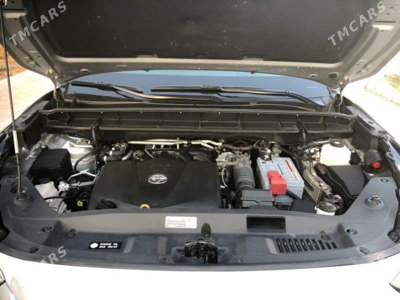 Toyota Highlander 2022 - 600 000 TMT - Dänew - img 2