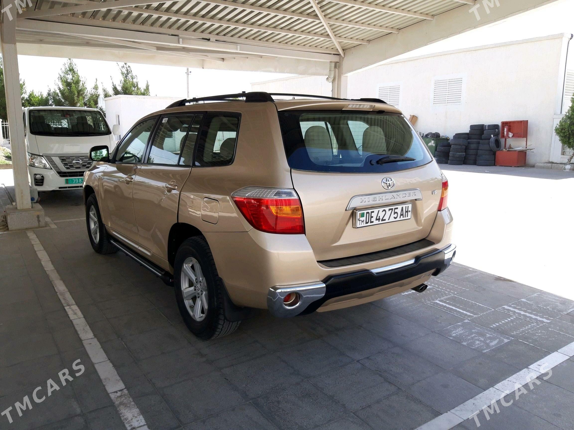 Toyota Highlander 2009 - 300 000 TMT - Arçabil şaýoly - img 1