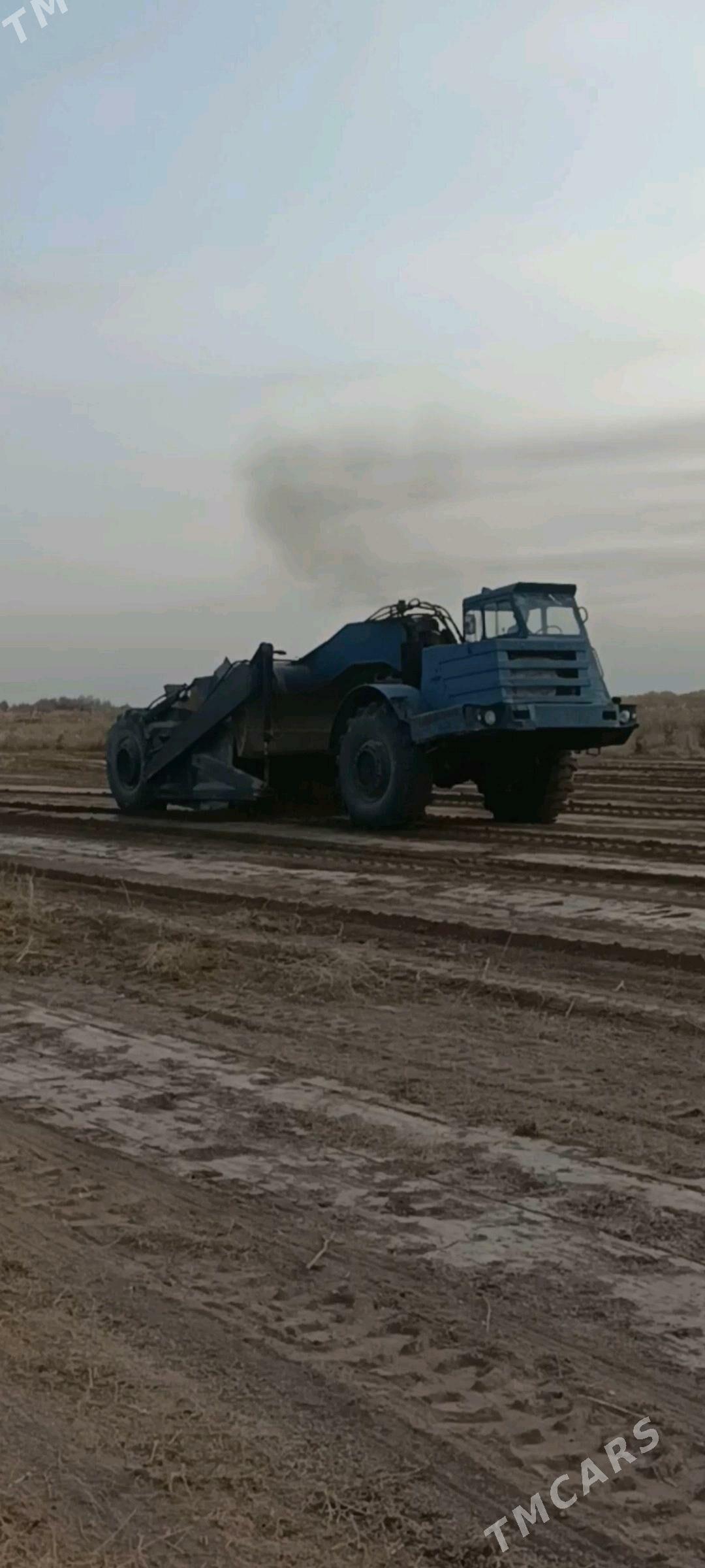 MTZ 80 1993 - 100 000 TMT - Babadaýhan - img 2