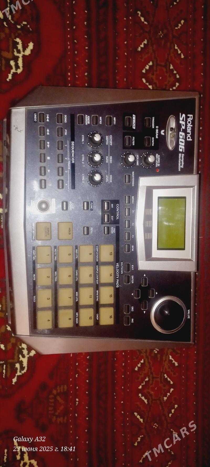 roland 606 - Ýolöten - img 1