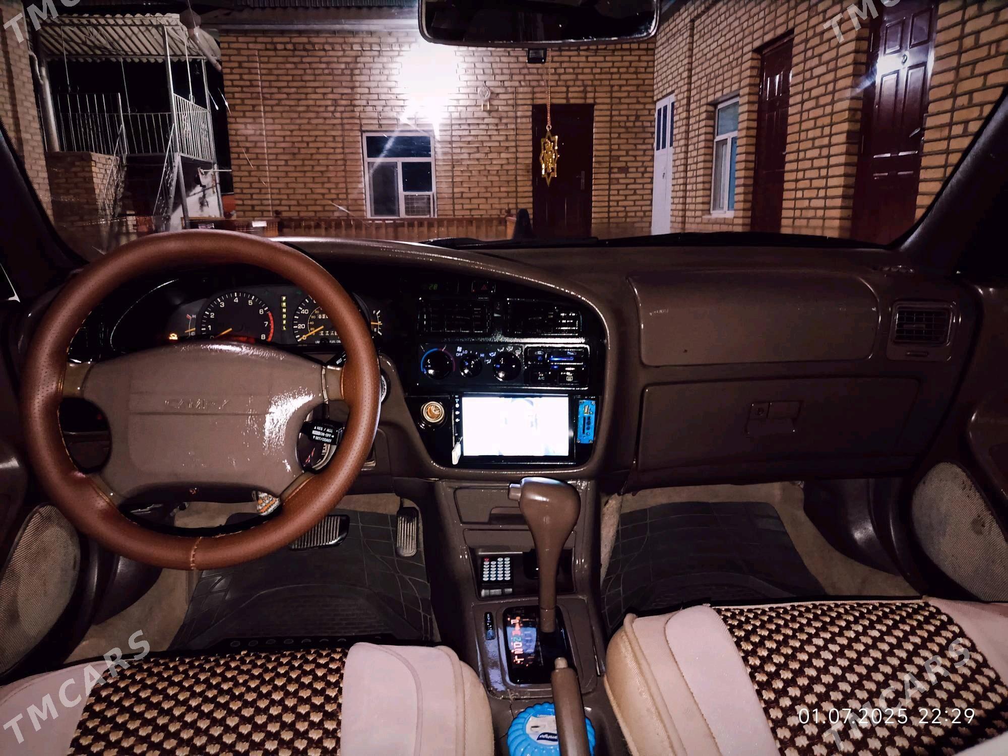 Toyota Camry 1995 - 110 000 TMT - Мары - img 5