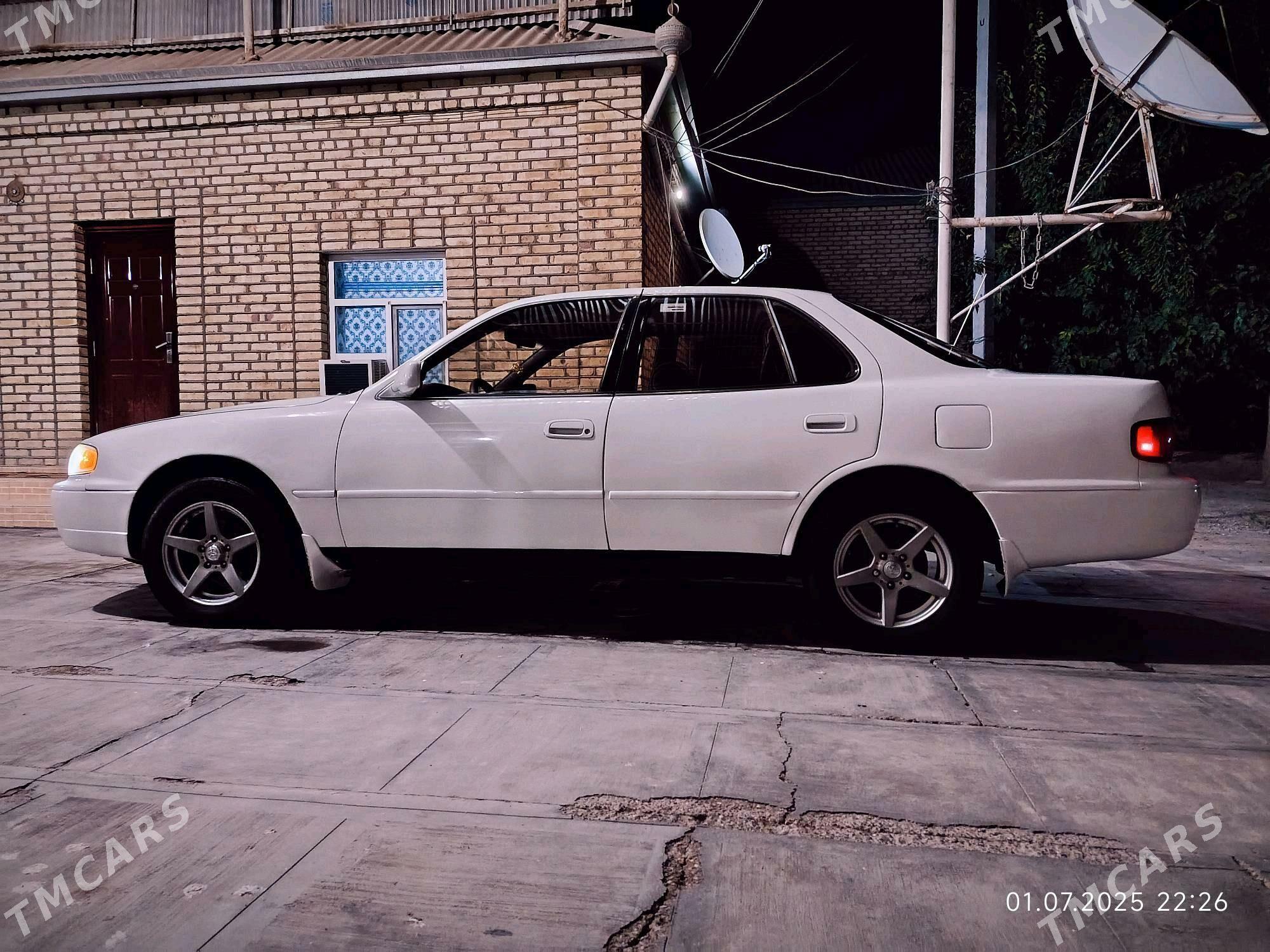 Toyota Camry 1995 - 110 000 TMT - Мары - img 8