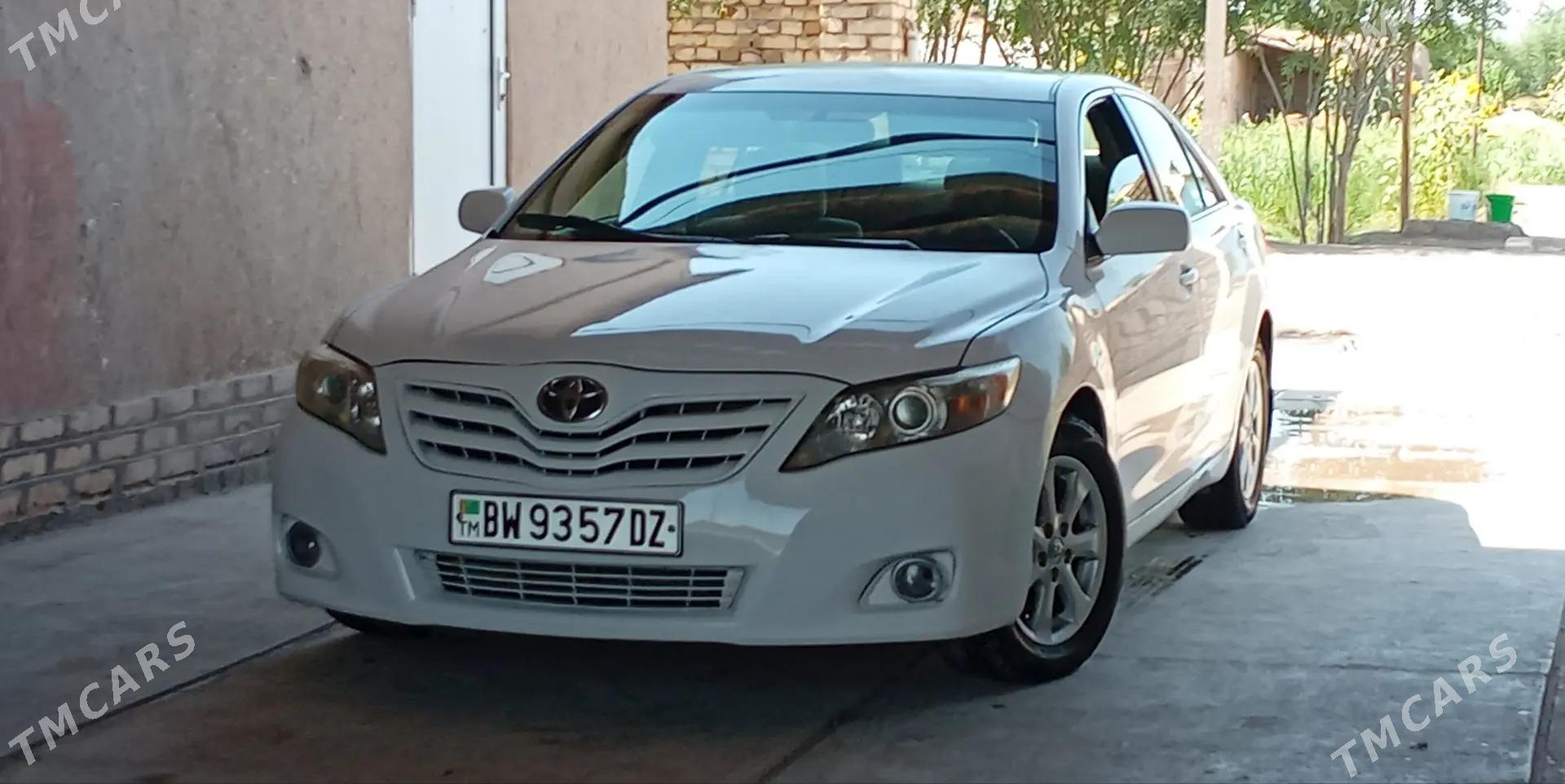 Toyota Camry 2010 - 200 000 TMT - Şabat etr. - img 3