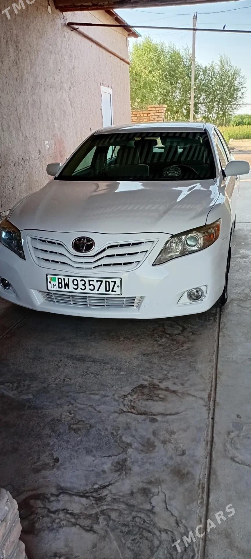 Toyota Camry 2010 - 200 000 TMT - Şabat etr. - img 2