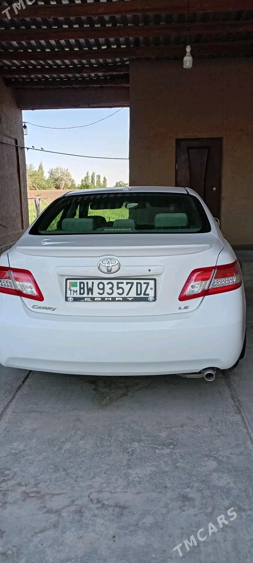 Toyota Camry 2010 - 200 000 TMT - Şabat etr. - img 5
