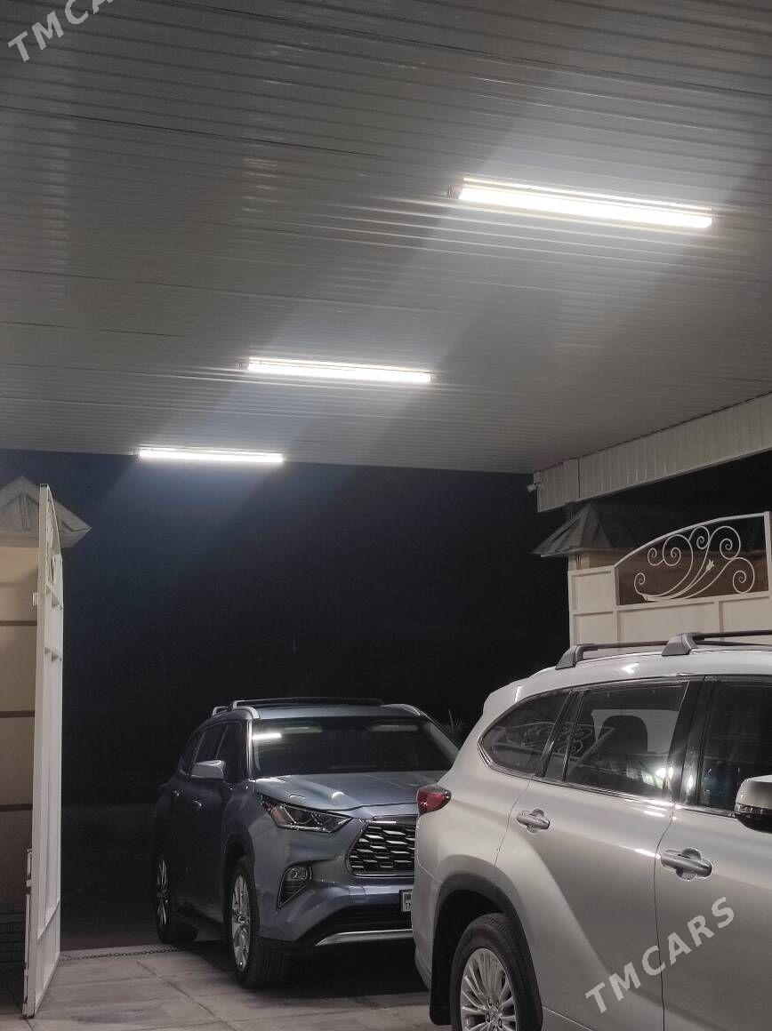 Toyota Highlander 2022 - 620 000 TMT - Türkmenabat - img 2