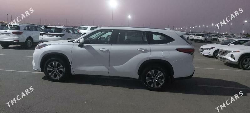 Toyota Highlander 2021 - 590 000 TMT - Ашхабад - img 4