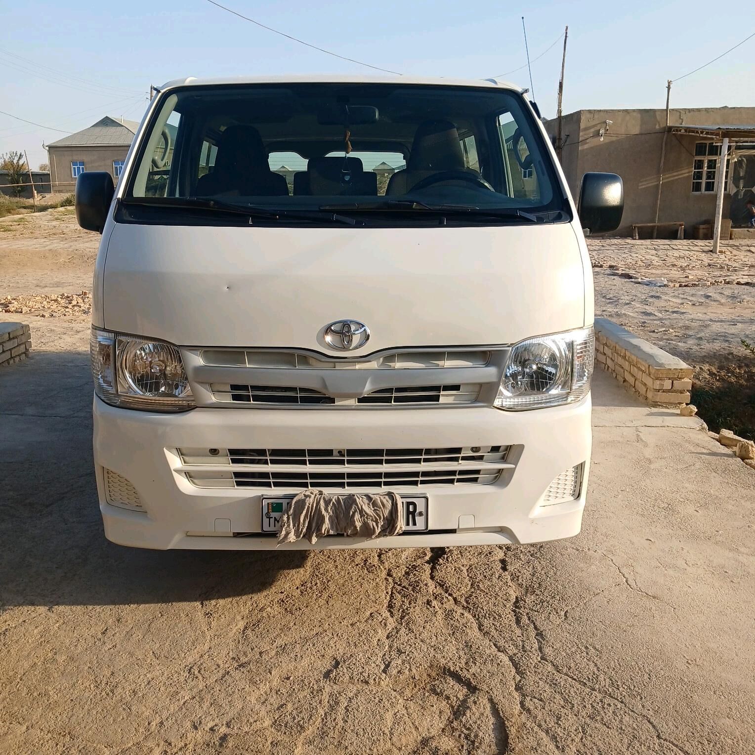 Toyota Hiace 2013 - 350 000 TMT - Байрамали - img 2