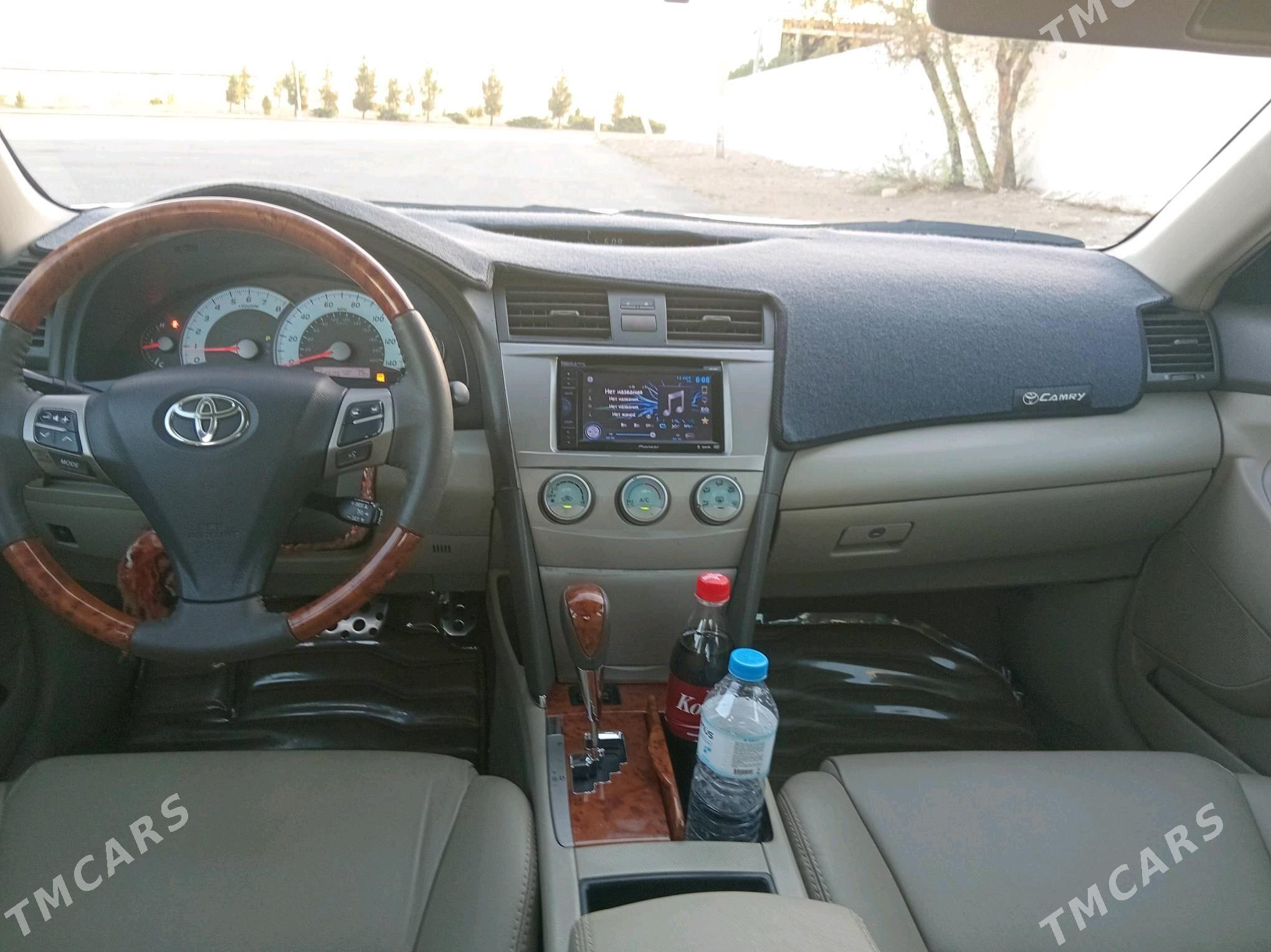 Toyota Camry 2011 - 230 000 TMT - Balkanabat - img 3