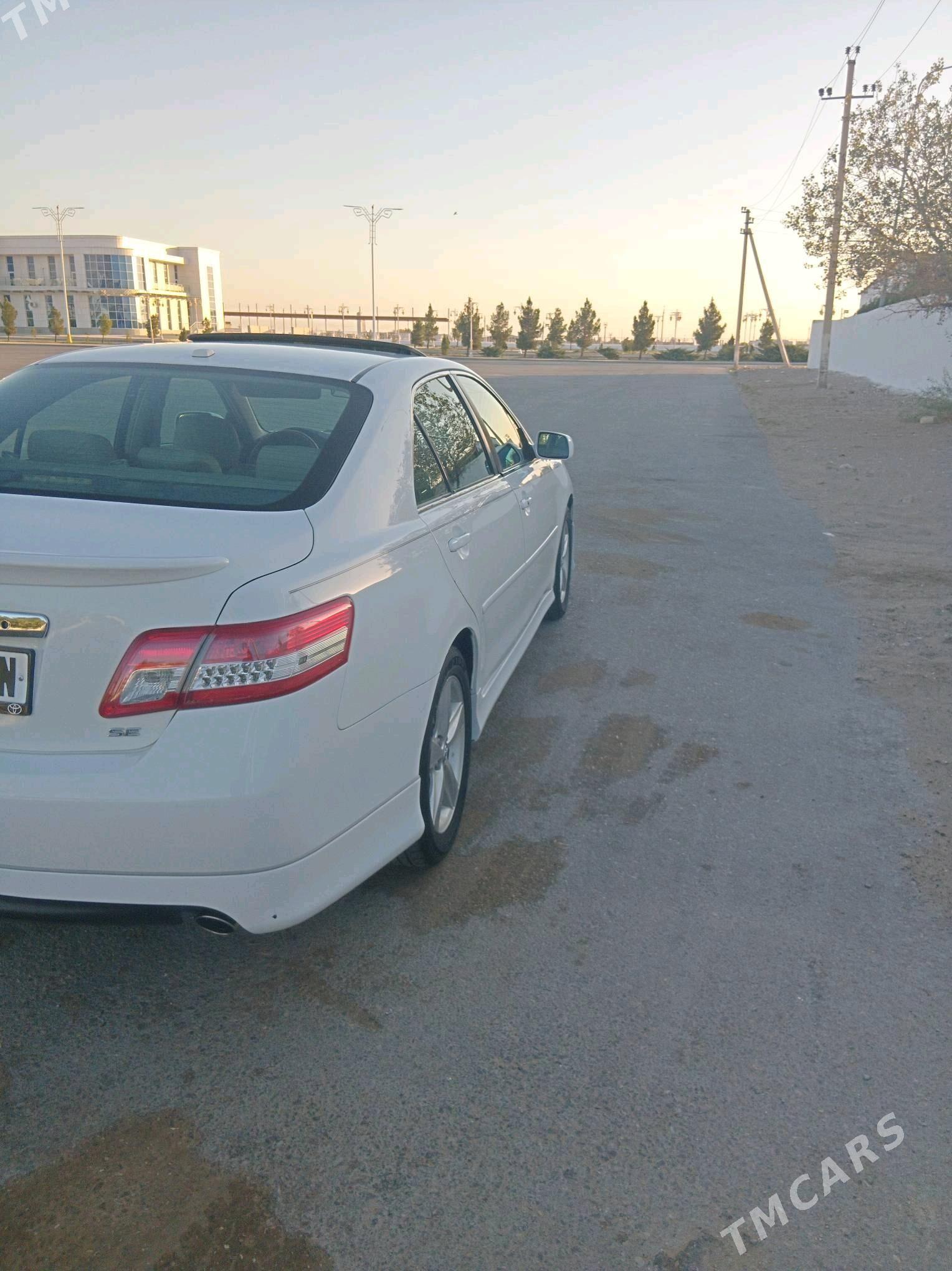 Toyota Camry 2011 - 230 000 TMT - Balkanabat - img 4