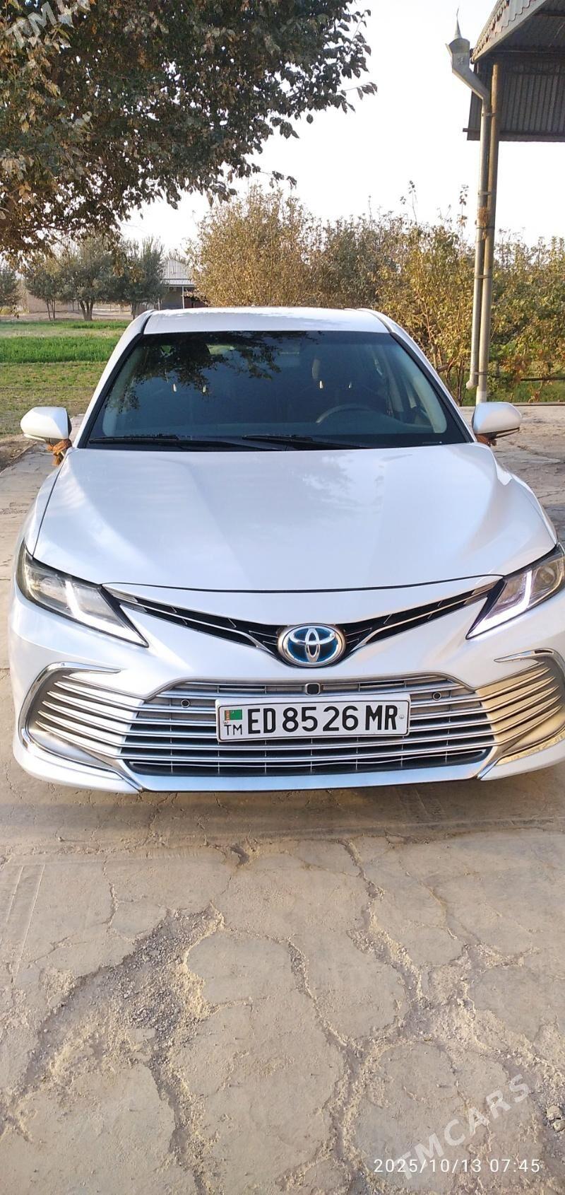 Toyota Camry Hybrid 2021 - 247 000 TMT - Ýolöten - img 3