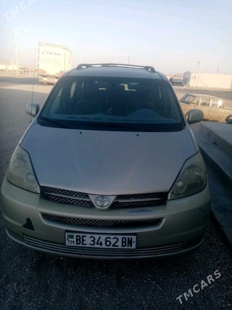 Toyota Sienna 2004 - 200 000 TMT - Эсенгулы - img 4