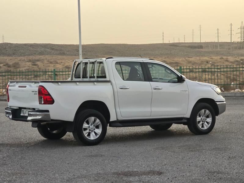 Toyota Hilux 2020 - 520 000 TMT - Ашхабад - img 2