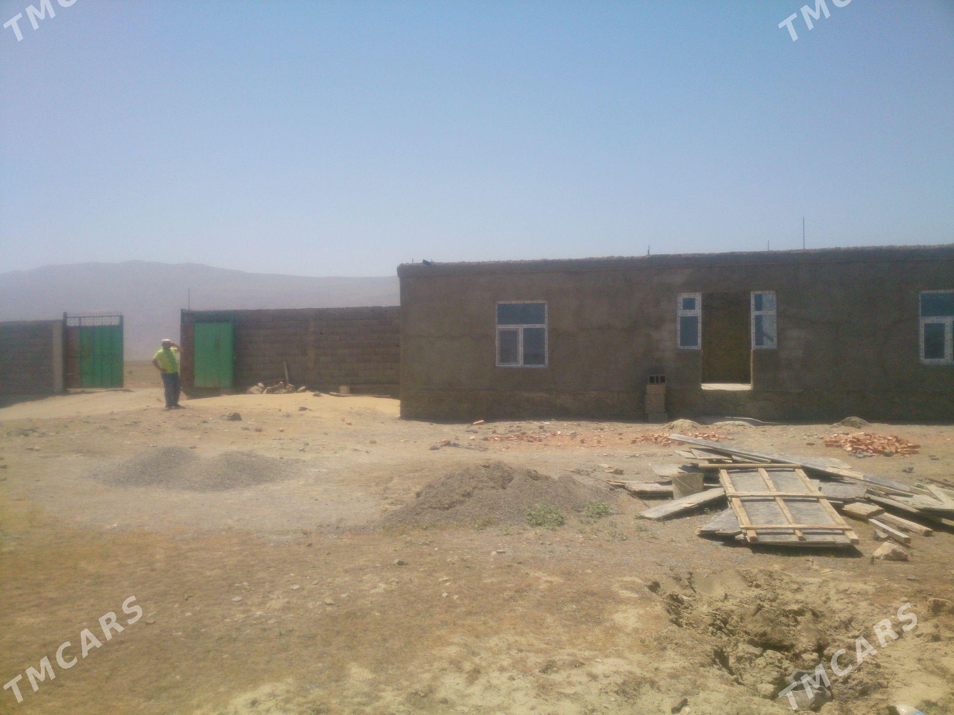 Bäherden jaý - Бахарден - img 1