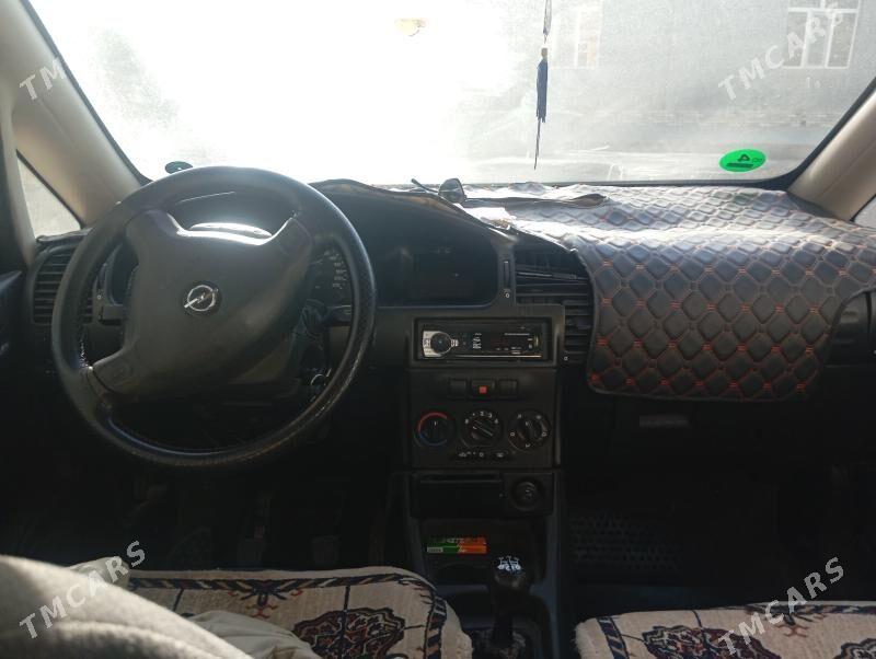 Opel Zafira 2002 - 115 000 TMT - Daşoguz - img 3