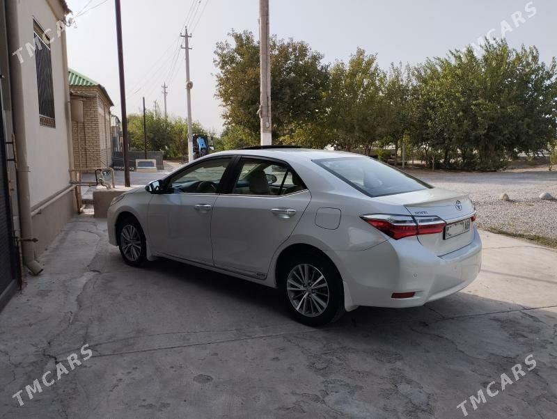 Toyota Corolla 2017 - 350 000 TMT - Ашхабад - img 2